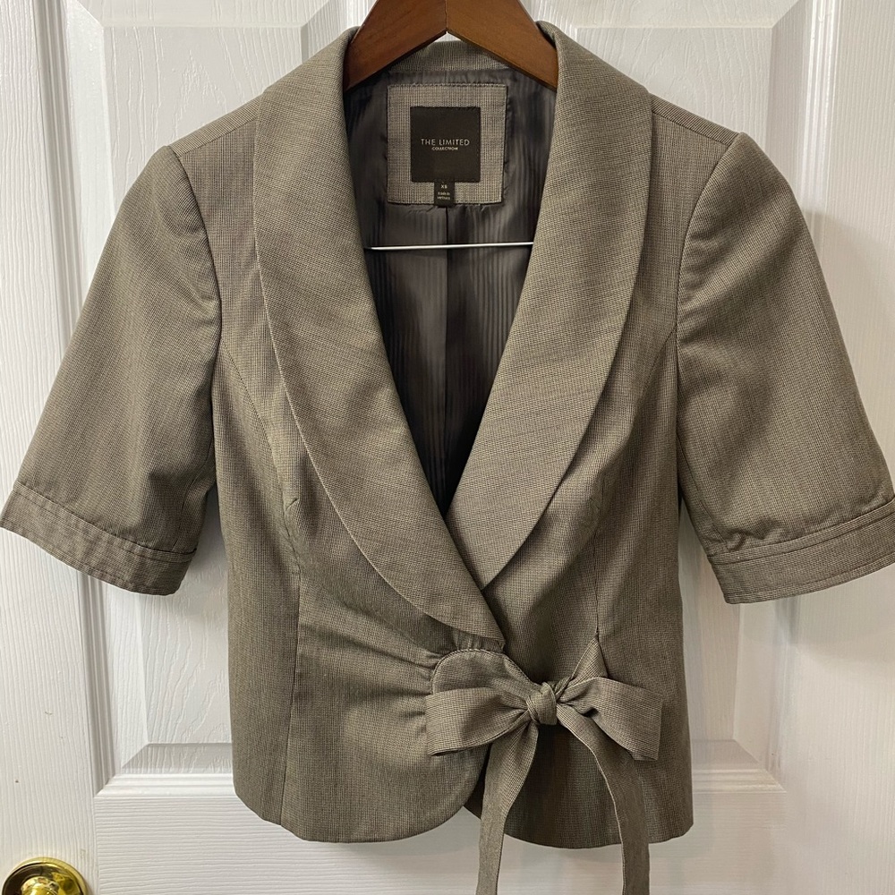 Size XS The Limited Collection Wrap Top